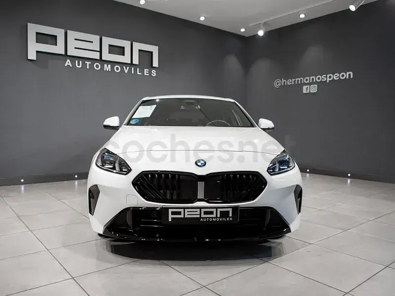 Usado BMW 120 Shadowline 163 CV (119 kW) 2025 Blanco Utilitario