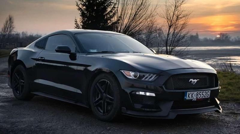 Negro Usado 2016 Ford Mustang Coupe | 36.250 € - Imagen 1/4