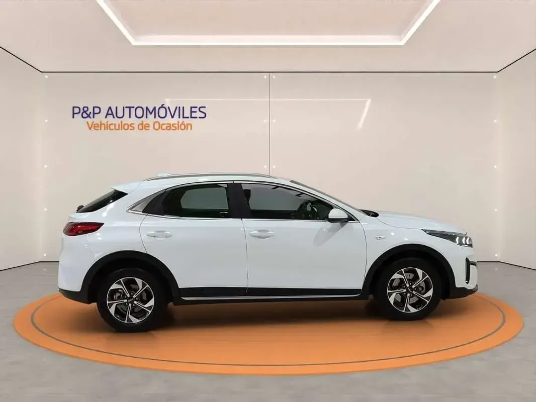 Usado Kia XCeed 101 CV (74 kW) 2024 Blanco SUV