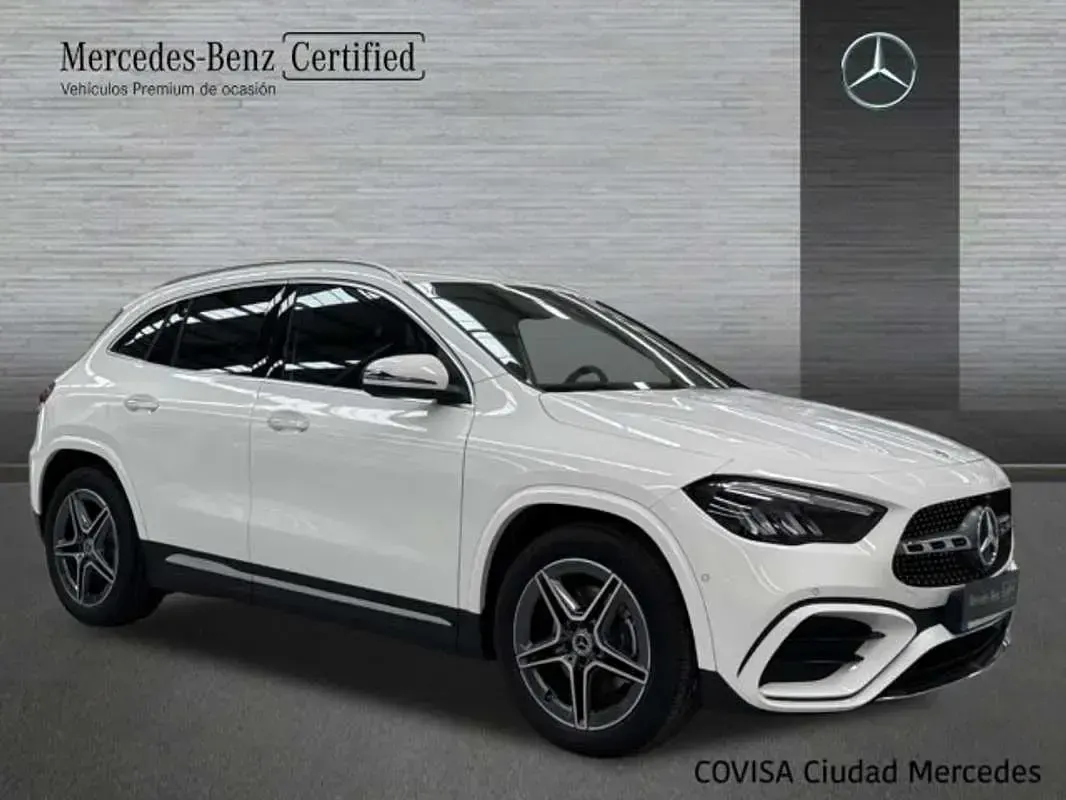 Usado Mercedes GLA200 150 CV (110 kW) 2025 Blanco SUV