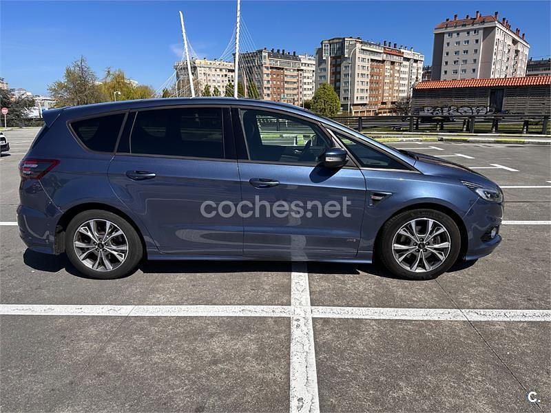 Używany Ford S-MAX ST-Line 190 KM (139 kW) 2018 Niebieski Minivan