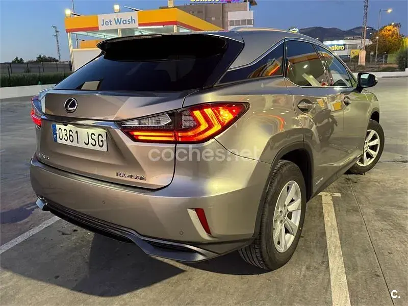 Usado Lexus RX450h Executive Line 313 CV (230 kW) 2016 Beige SUV