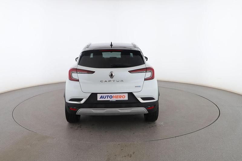 Usado Renault Captur Zen 160 CV (117 kW) 2021 Blanco SUV