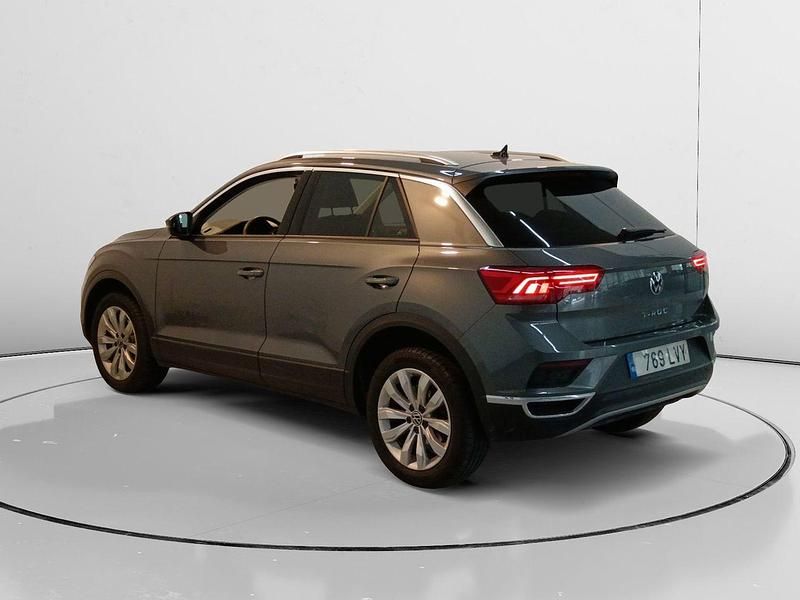Usado VW T-Roc Advance 150 CV (110 kW) 2022 Gris SUV
