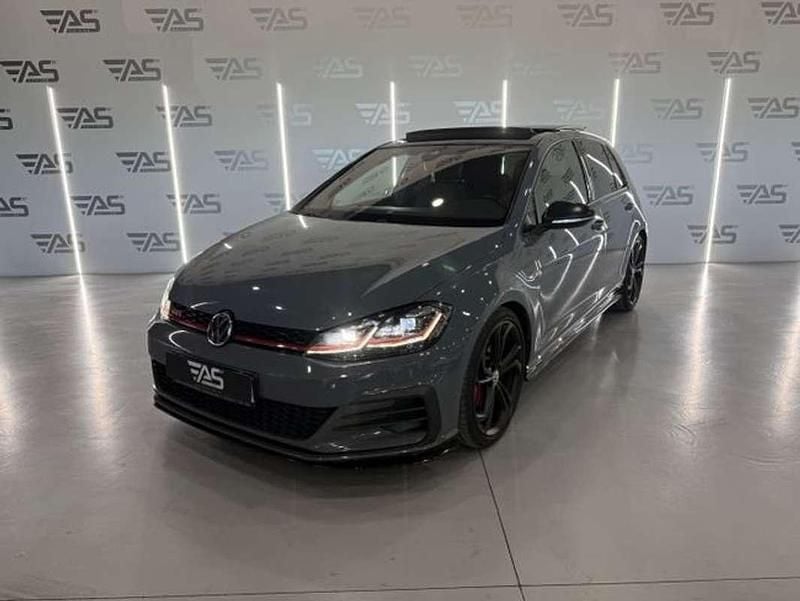 Usado VW Golf VII GTI 290 CV (213 kW) 2019 Gris Utilitario
