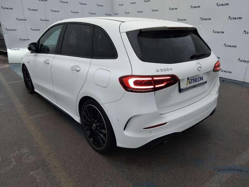 Usado Mercedes B200 150 CV (110 kW) 2022 Blanco Monovolumen