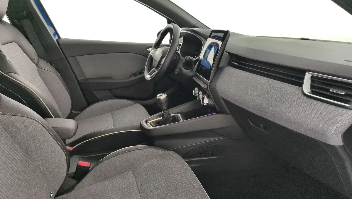 Usado Renault Clio Techno 100 CV (73 kW) 2025 Azul Utilitario