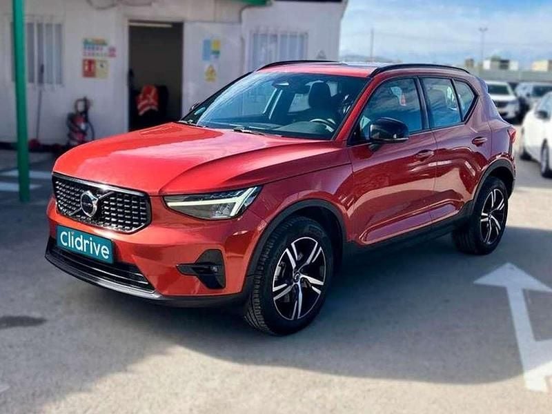 Usado Volvo XC40 Plus 163 CV (119 kW) 2022 Rojo SUV