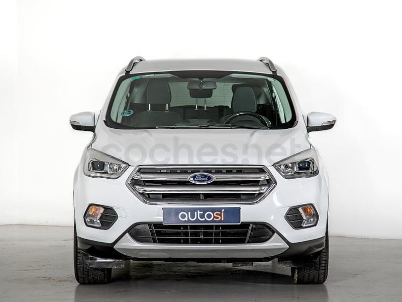 Usado Ford Kuga Trend 120 CV (88 kW) 2019 Blanco SUV