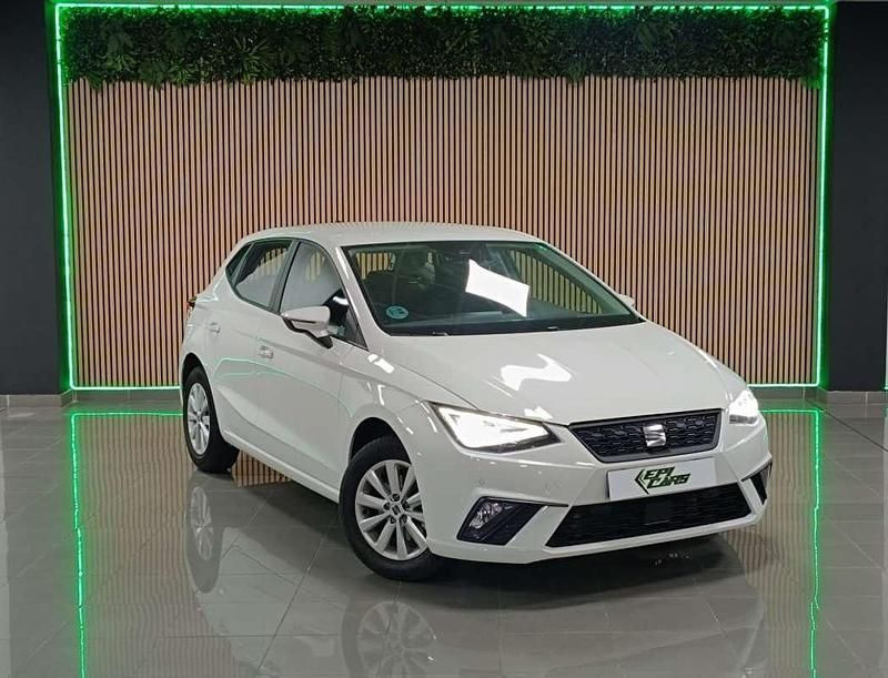 Usado Seat Ibiza Style 116 CV (85 kW) 2024 Blanco Utilitario