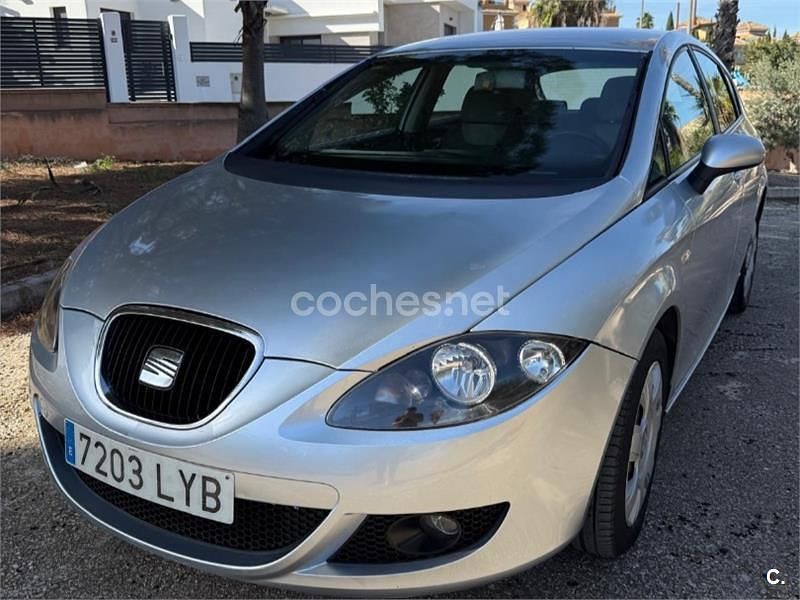 Gris / plata Usado 2006 Seat Leon Stylance Berlina | 3900 € (Buen precio) - Imagen 1/4