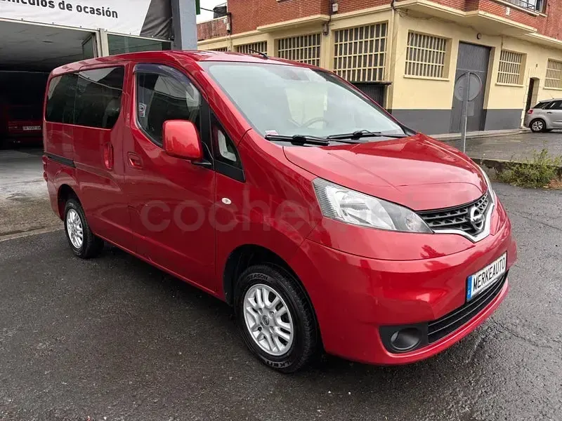 Usado Nissan Evalia 109 CV (80 kW) 2011 Granate Monovolumen