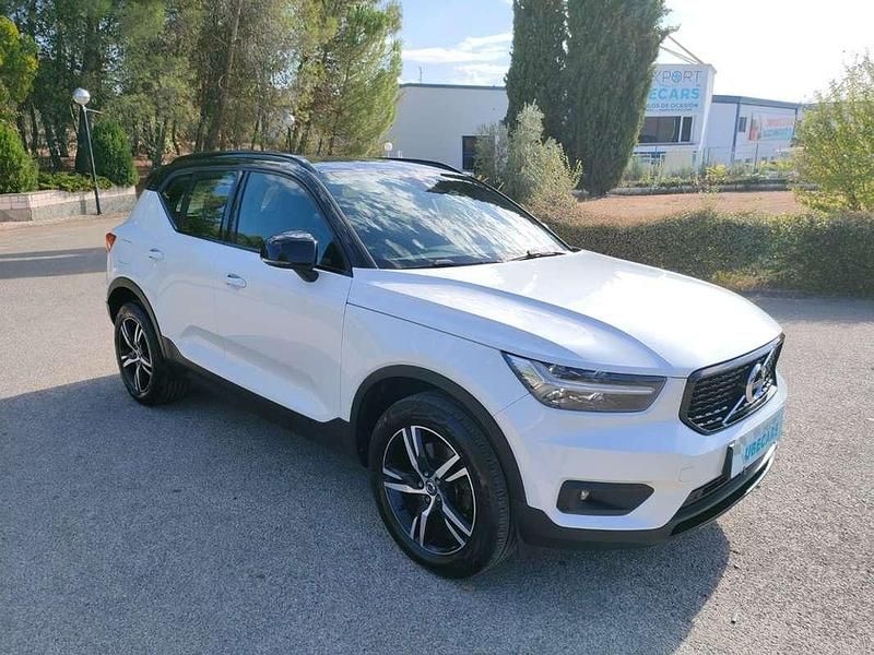 Usado Volvo XC40 R-Design 190 CV (139 kW) 2018 Blanco SUV