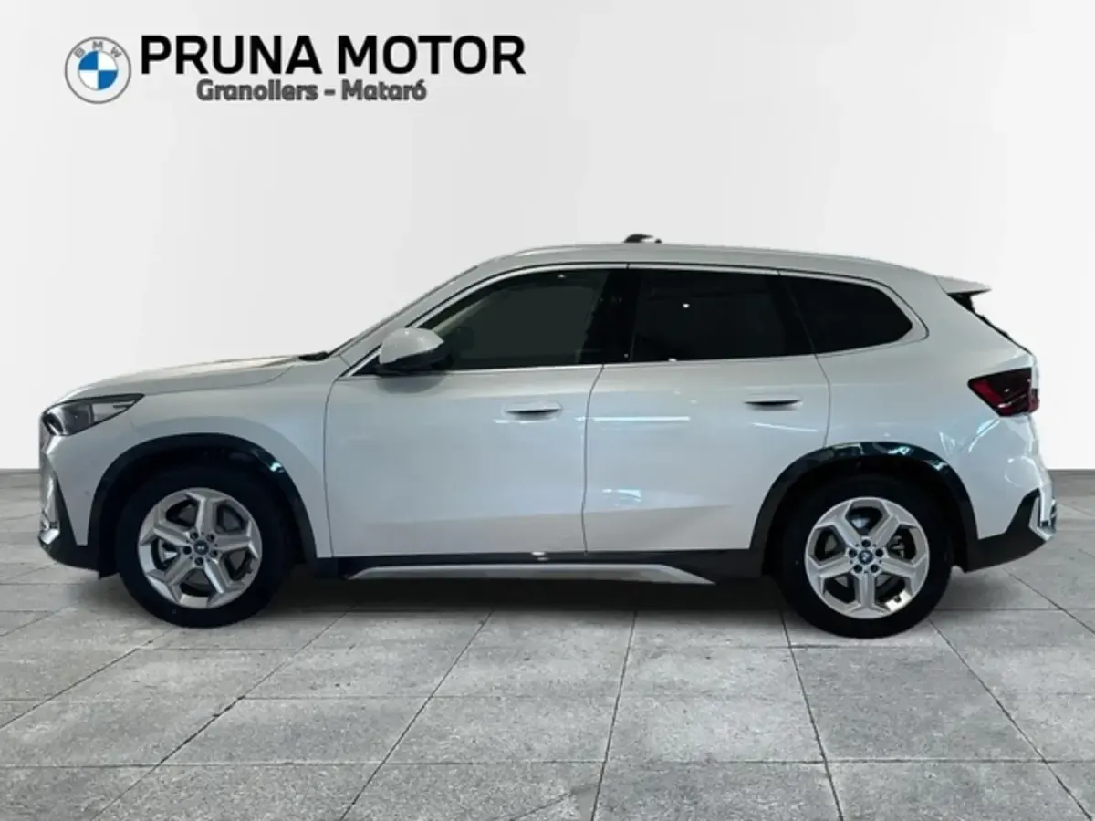 Usado BMW iX1 Comfort Edition 230 kW (313 CV) 2025 Blanco SUV