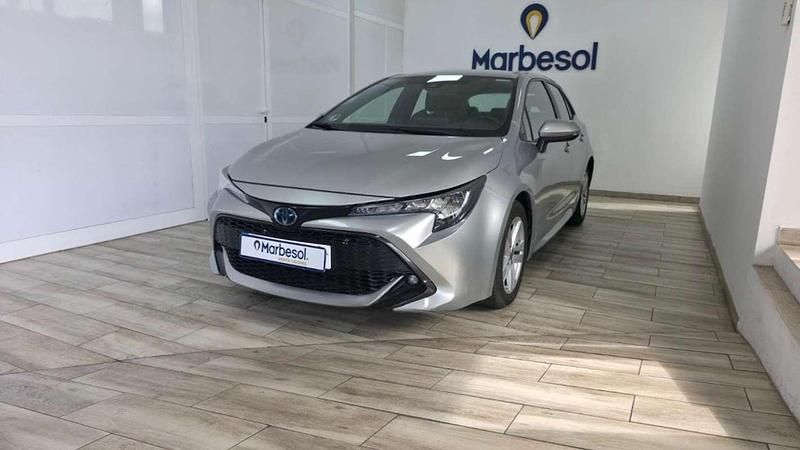 Usado Toyota Corolla Active 122 CV (89 kW) 2022 Plateado Utilitario