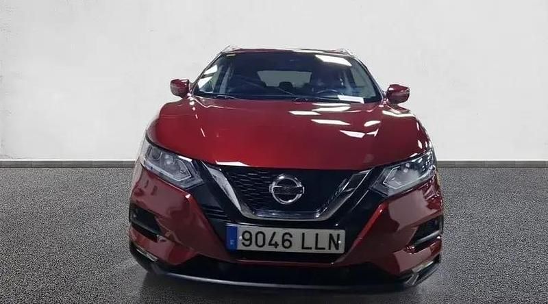 Usado Nissan Qashqai Acenta 116 CV (85 kW) 2020 Rojo sólido SUV