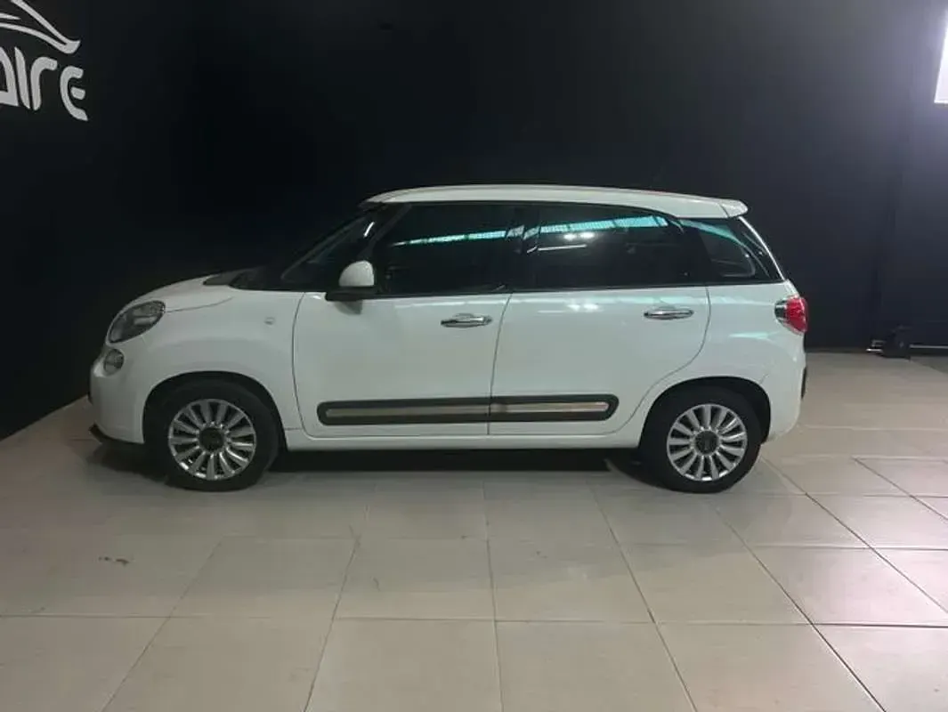 Usado Fiat 500L 86 CV (63 kW) 2012 Blanco Monovolumen