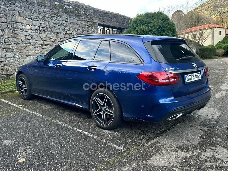 Usado Mercedes C300e 306 CV (225 kW) 2020 Azul Familiar