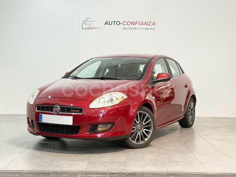 Granate Usado 2008 Fiat Bravo Sport Utilitario | 4995 € (Precio justo) - Imagen 1/4