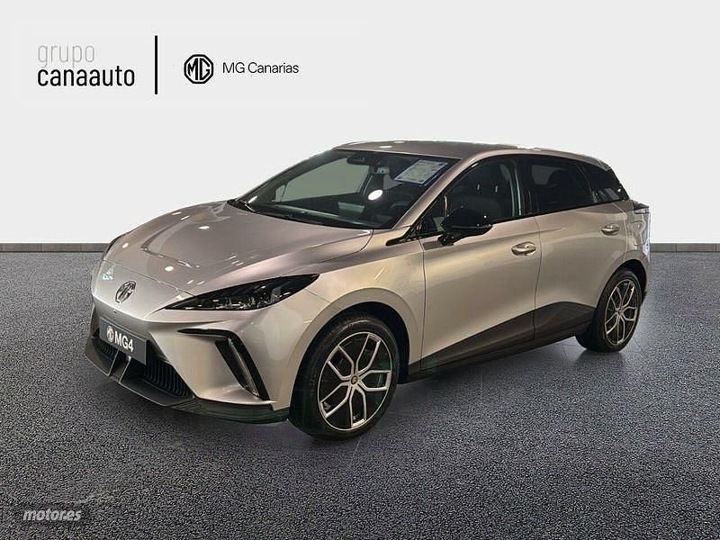 Plateado Usado 2024 MG MG4 EV Luxury Utilitario | 26.799 € (Precio justo) - Imagen 1/4