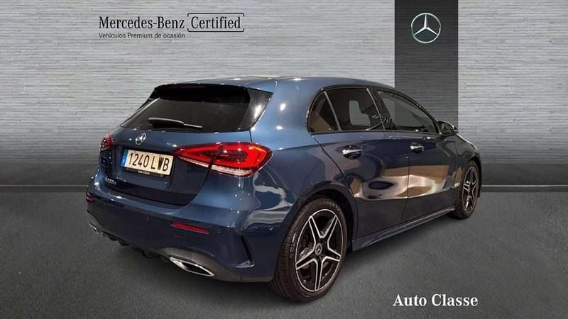 Usado Mercedes A200 AMG line 150 CV (110 kW) 2022 Azul Berlina