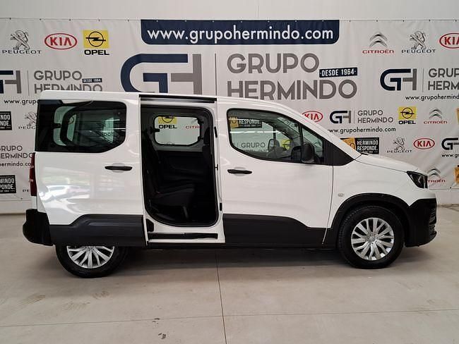 Usado Peugeot Rifter Access 100 CV (73 kW) 2019 Blanco Monovolumen