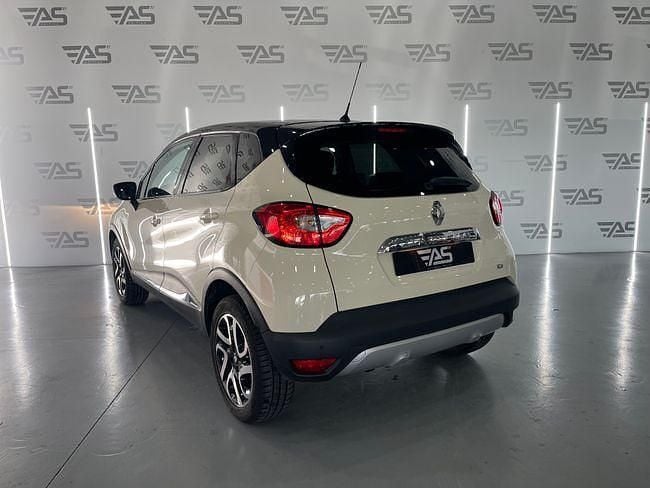 Usado Renault Captur XMOD 120 CV (88 kW) 2016 Beige SUV