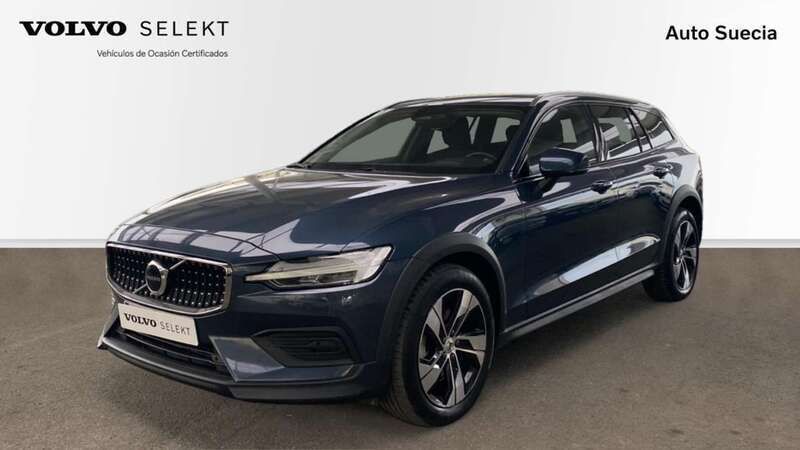 Usado 2022 Volvo V60 CC Ultimate Familiar | 30.900 € (Buen precio) - Imagen 1/4