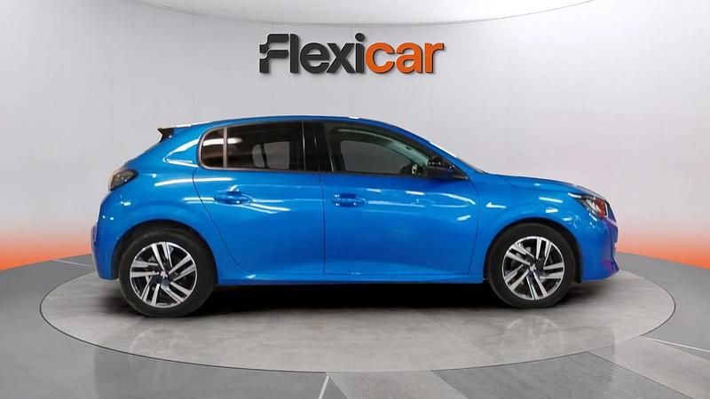 Usado Peugeot 208 Allure 101 CV (74 kW) 2023 Azul Utilitario