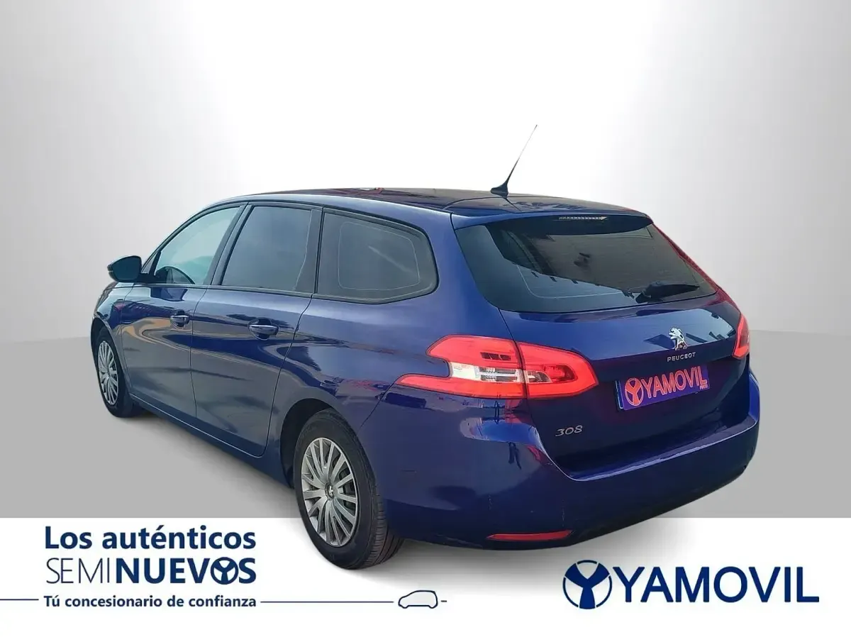 Usado Peugeot 308 Business-Line 100 CV (73 kW) 2019 Azul