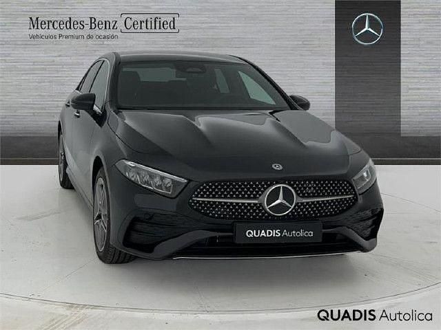 Usado Mercedes A250 AMG line 218 CV (160 kW) 2024 Negro cosmos