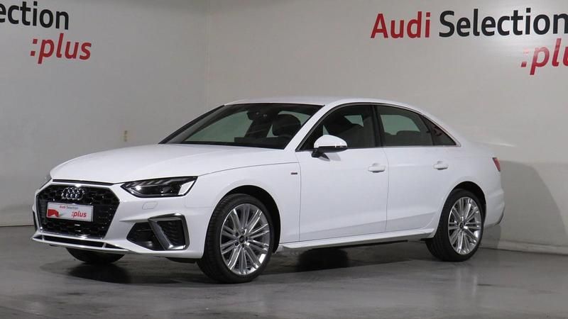 Usado Audi A4 S-Line 163 CV (119 kW) 2022 Blanco ibis (sólido) Berlina