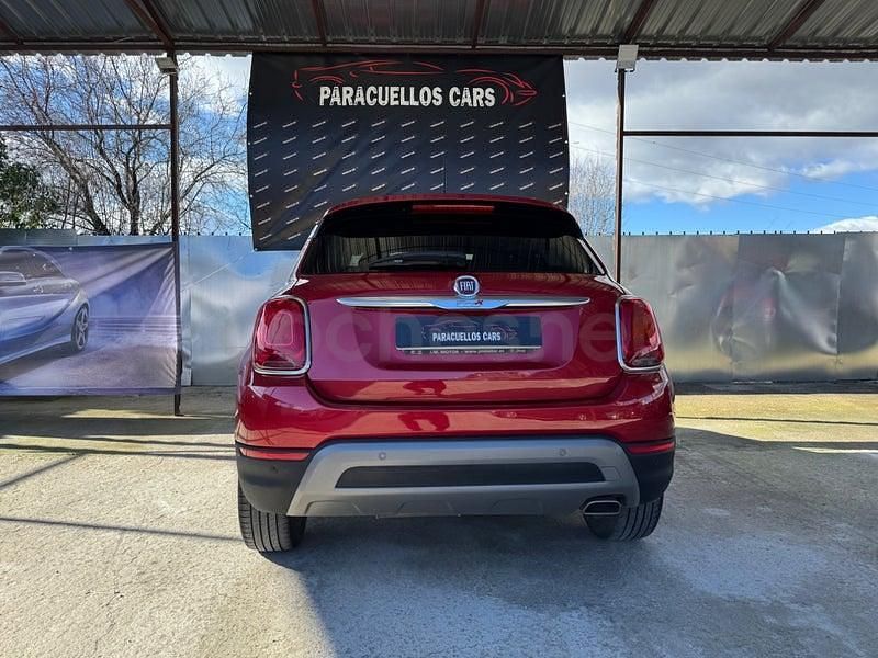 Usado Fiat 500L Lounge 120 CV (88 kW) 2015 Rojo Monovolumen