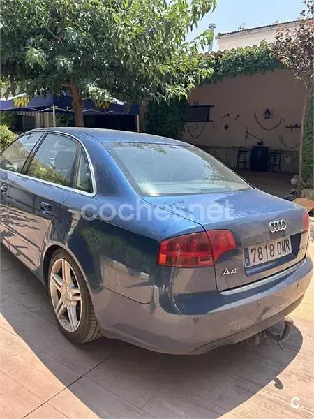 Usado Audi A4 S-Line 140 CV (102 kW) 2005 Azul Berlina