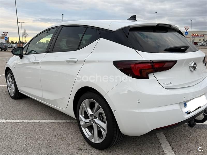 Usado Opel Astra GS Line 130 CV (95 kW) 2021 Blanco Berlina