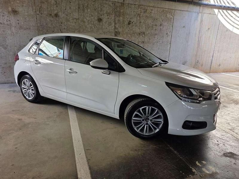 Usado Citroën C4 Live 99 CV (72 kW) 2016 Blanco Utilitario