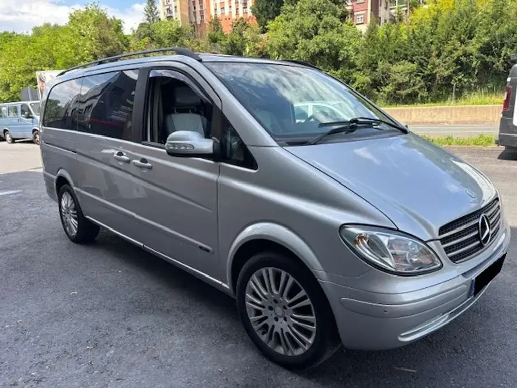 Usado Mercedes Viano 150 CV (110 kW) 2005 Plateado Monovolumen