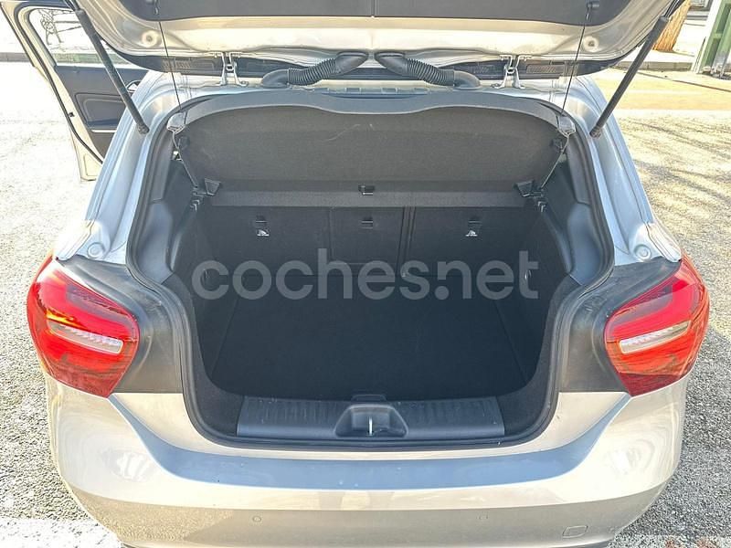 Usado Mercedes A200 136 CV (100 kW) 2017 Gris / plata Berlina