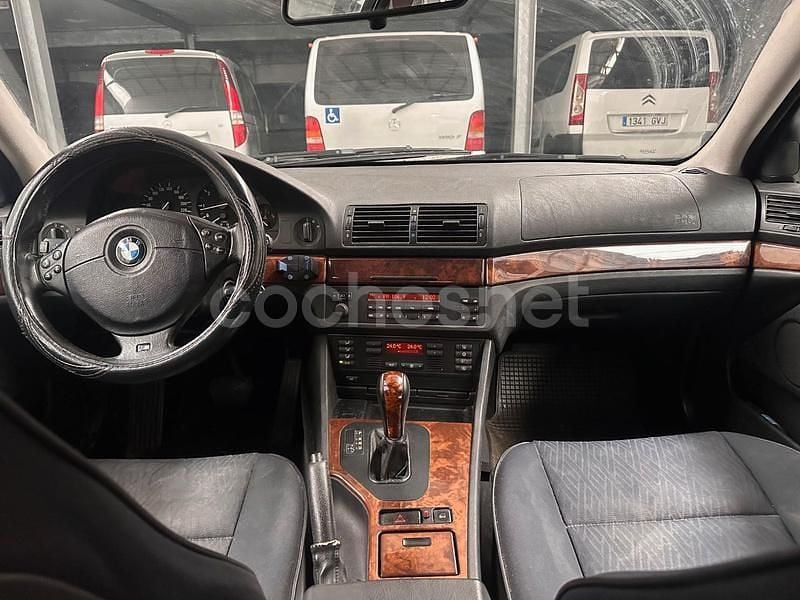 Usado BMW 530 184 CV (135 kW) 1999 Gris / plata Familiar