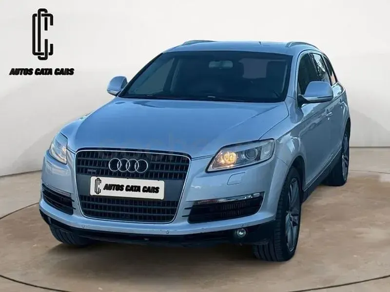Usado Audi Q7 233 CV (171 kW) 2006 Gris / plata SUV