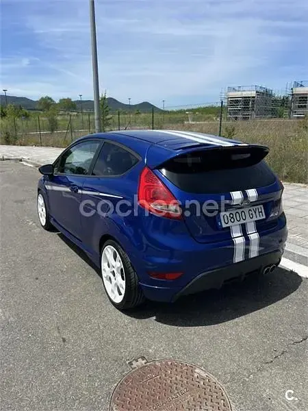 Usado Ford Fiesta Sport 120 CV (88 kW) 2010 Azul Berlina