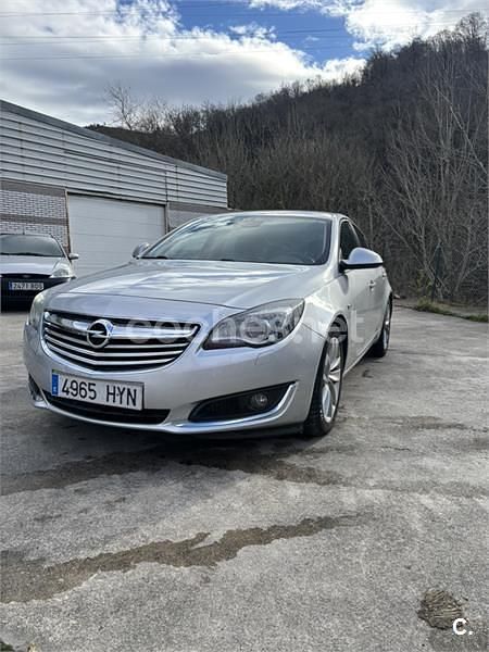 Usado Opel Insignia Sportive 195 CV (143 kW) 2014 Gris / plata Berlina
