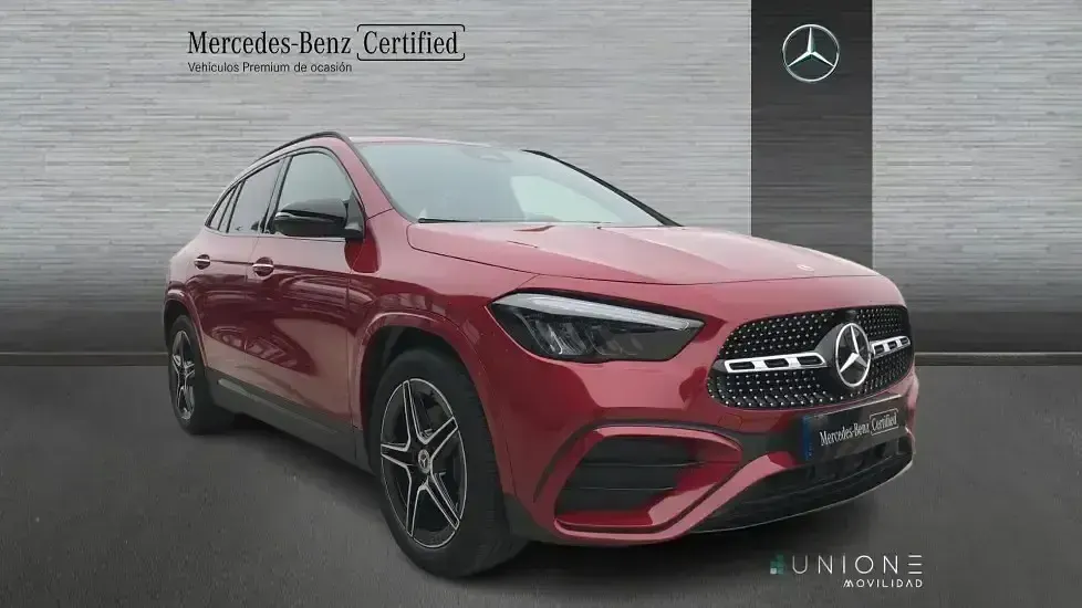 Usado Mercedes GLA200 150 HP (110 kW) 2026 Vermelho SUV