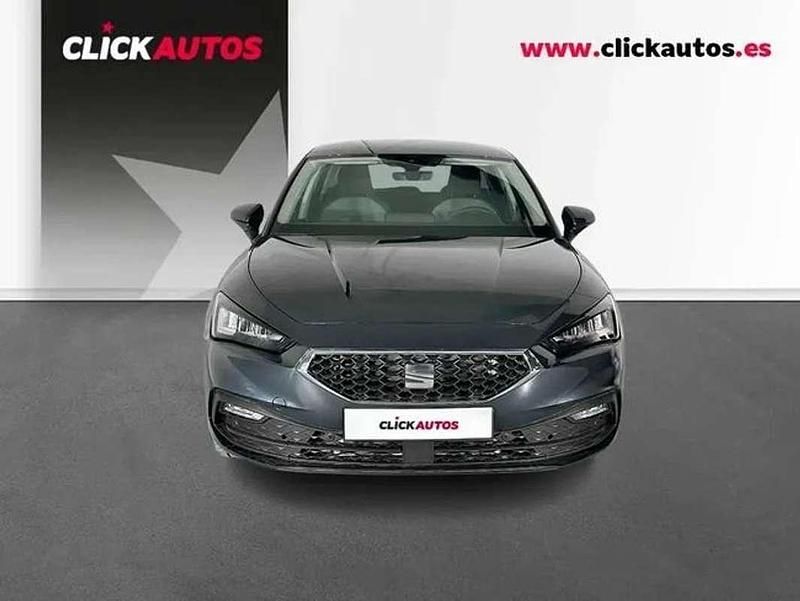 Usado Seat Leon Style 116 CV (85 kW) 2025 Gris Utilitario