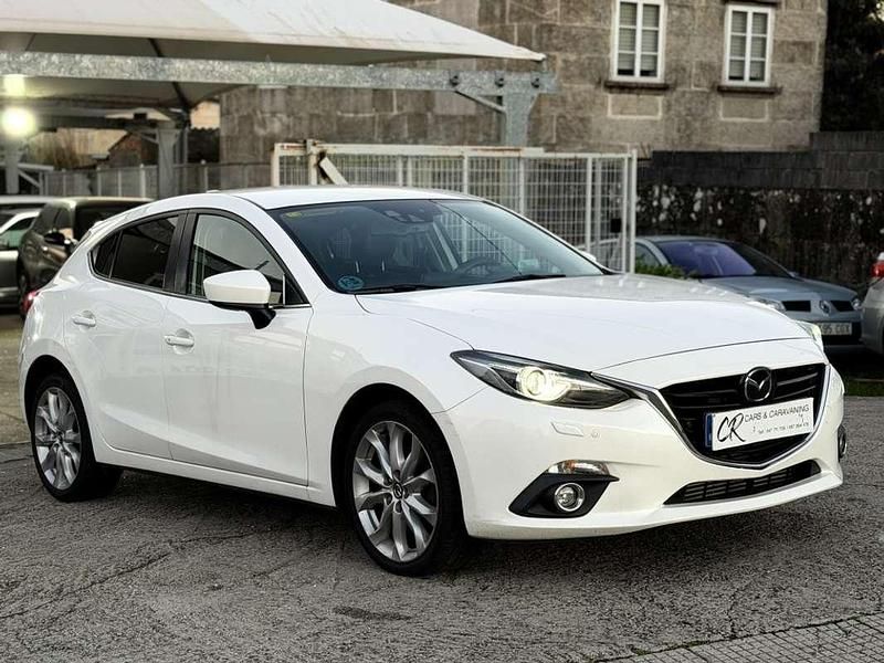 Usado Mazda 3 Luxury 150 CV (110 kW) 2014 Negro Utilitario