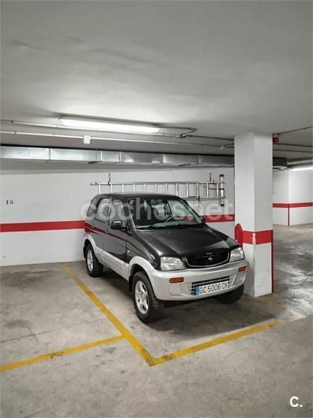 Negro Usado 2000 Daihatsu Terios SUV | 3000 € - Imagen 1/4