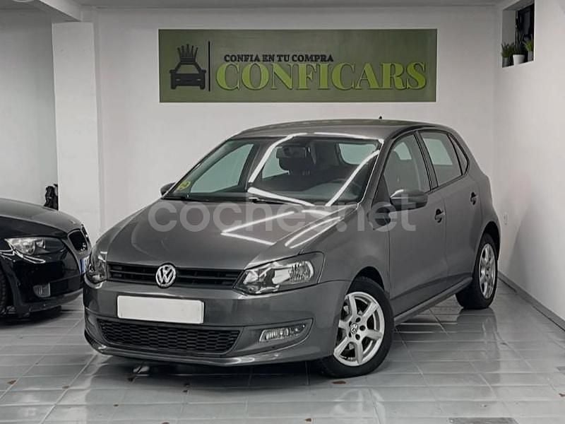 Usado VW Polo Advance 90 CV (66 kW) 2010 Gris / plata Berlina