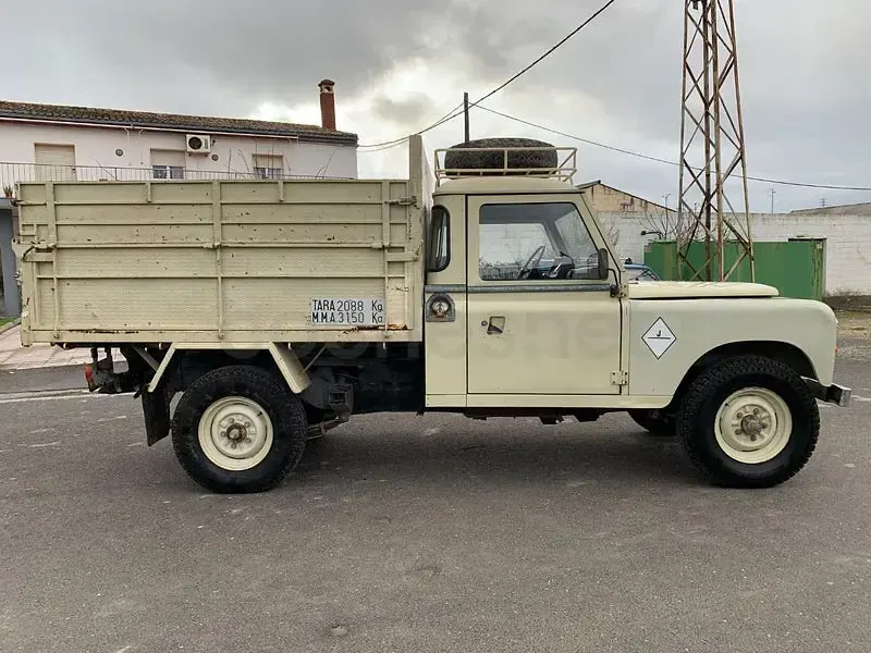 Usado Land Rover Range Rover 113 CV (83 kW) 1986 Marrón SUV