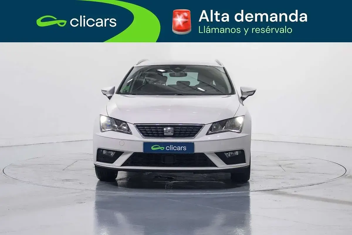 Usado Seat Leon ST Style 116 CV (85 kW) 2019 Blanco Familiar