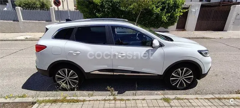 Usado Renault Kadjar Zen 110 CV (80 kW) 2016 Blanco SUV